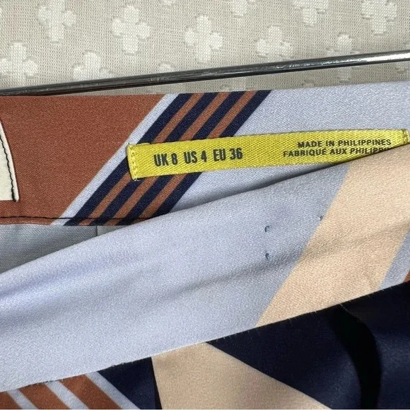 Anthropologie Maeve Striped Satin Balloon High Rise Pants‎ - Picture 6 of 9